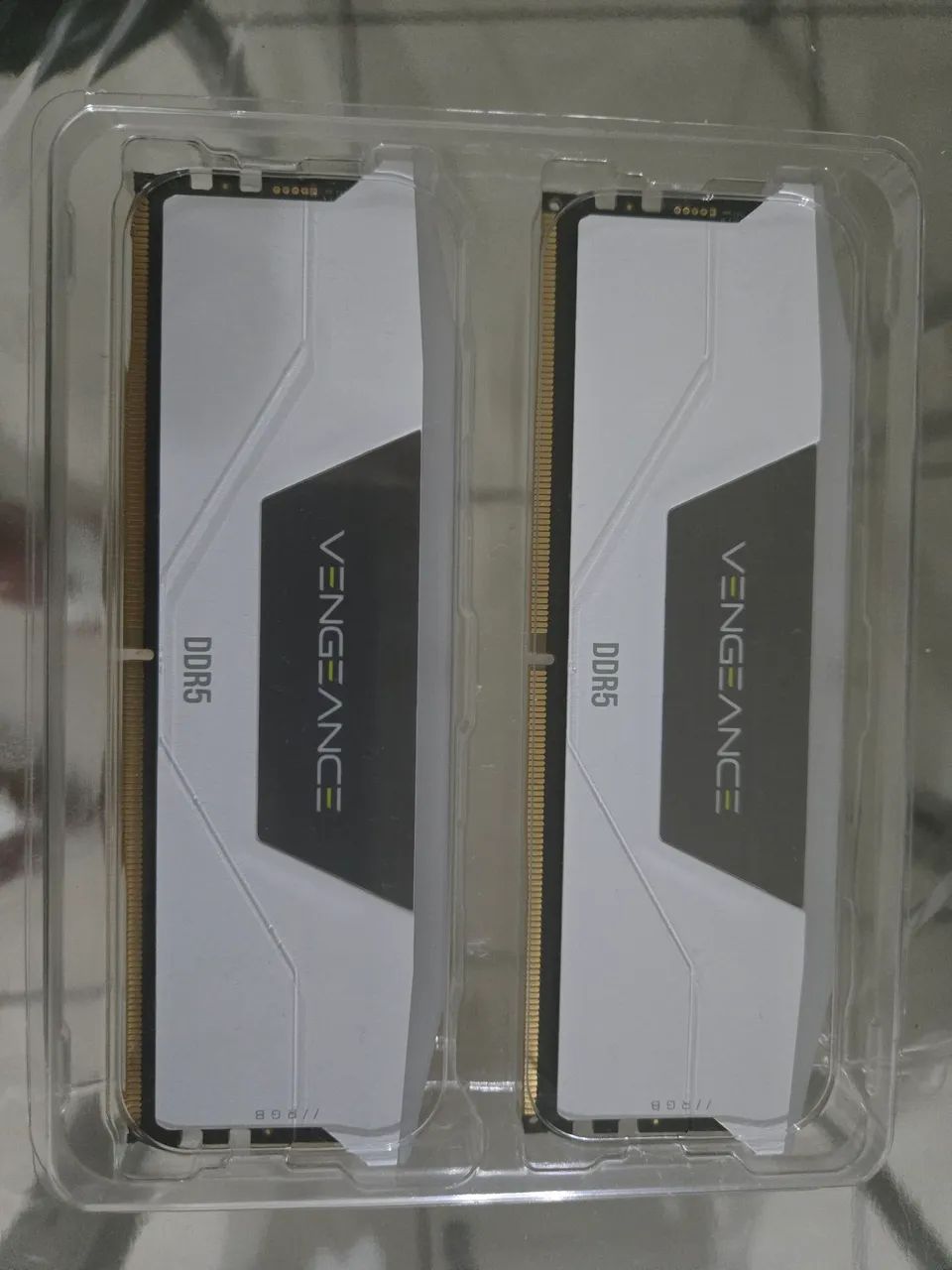 Memoria DDR5 2x16gb Corsair Rgb 6000mhz - Foto 2