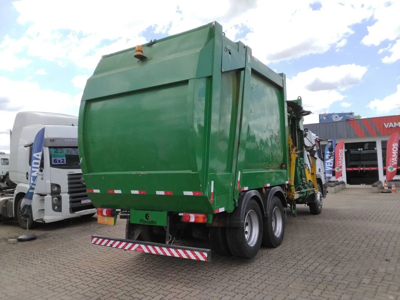 Mercedes-Benz Atego Atego 2430 6x2 2p (diesel)(E5)  2021/2022 Vamos Seminovos São Leopoldo - Foto 4