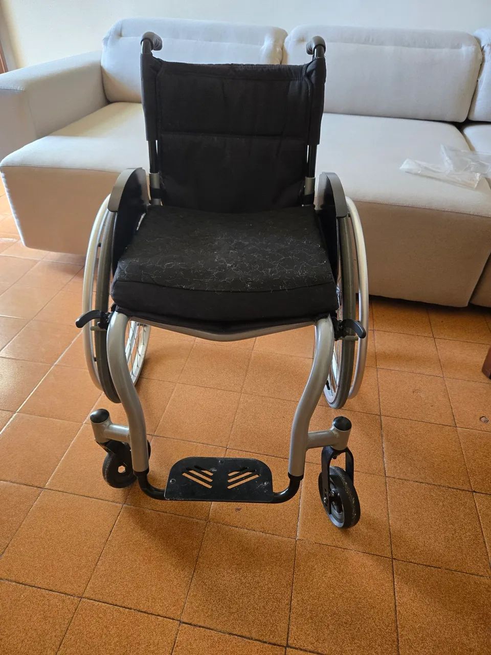 Cadeira de rodas monobloco Star Lite Ortobras  - Foto 3