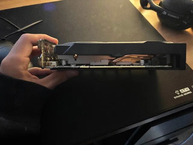 Placa de Vídeo Gigabyte NVIDIA GeForce RTX 4060 WINDFORCE OC, 8GB, GDDR6, DLSS, Ray Tracin - Foto 2