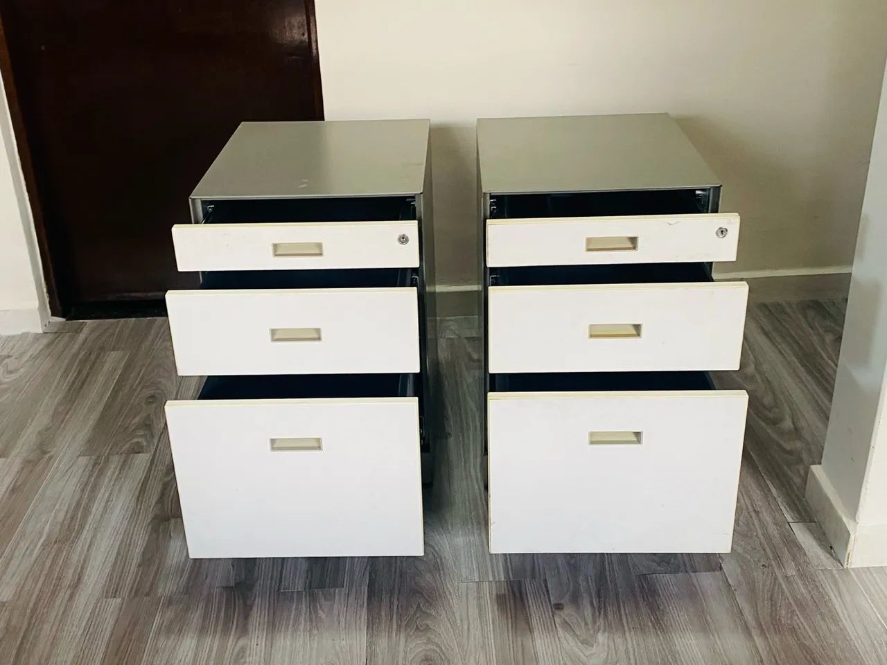 Gaveteiro aço cinza e branco  - Foto 3