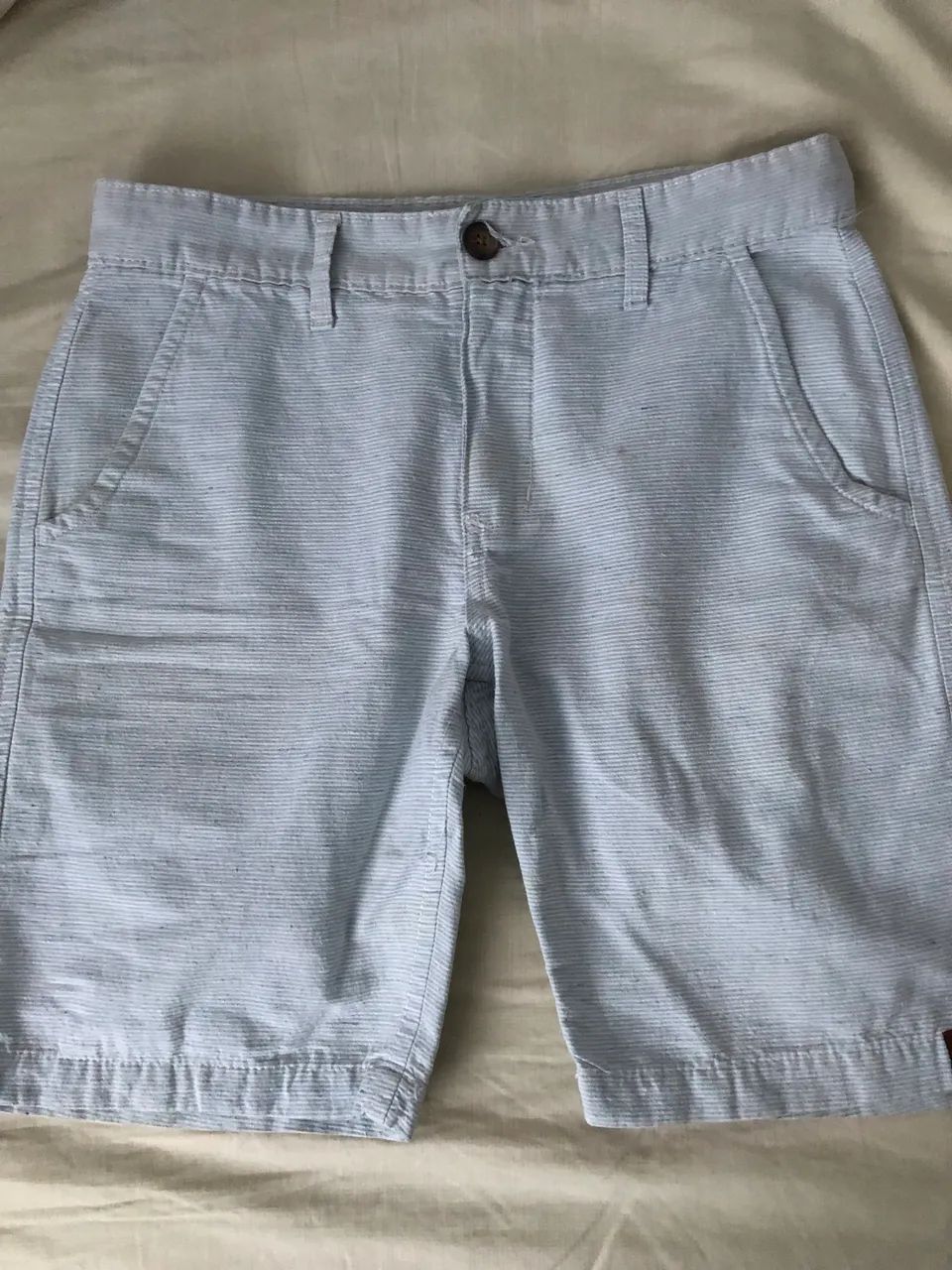 Bermuda azul C&A 
