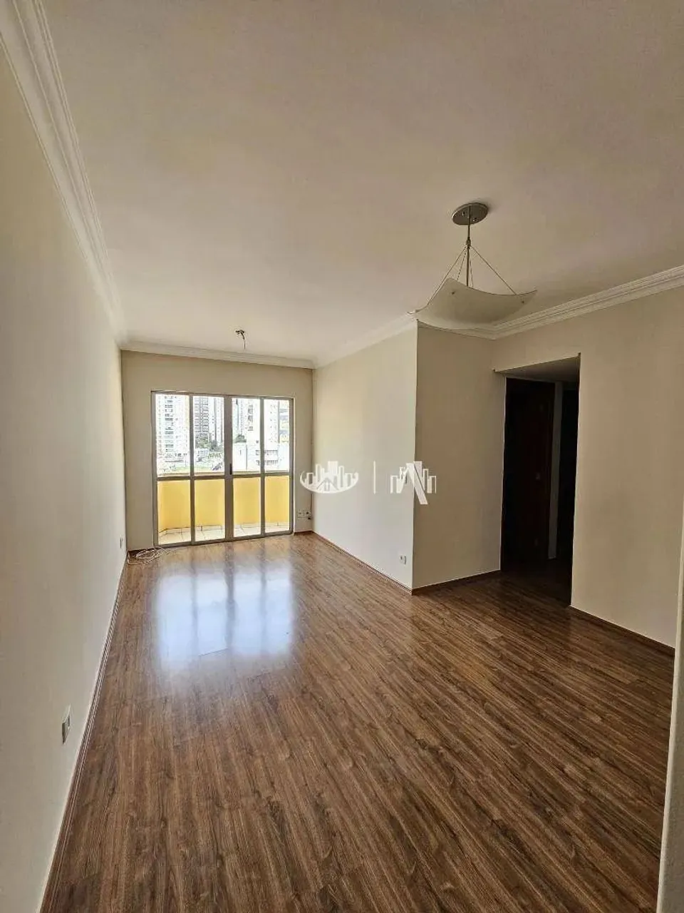 Apartamento com 3 quartos para alugar, 70 m² por R$ 2.650/mês - Gleba Fazenda Palhano - Lo
