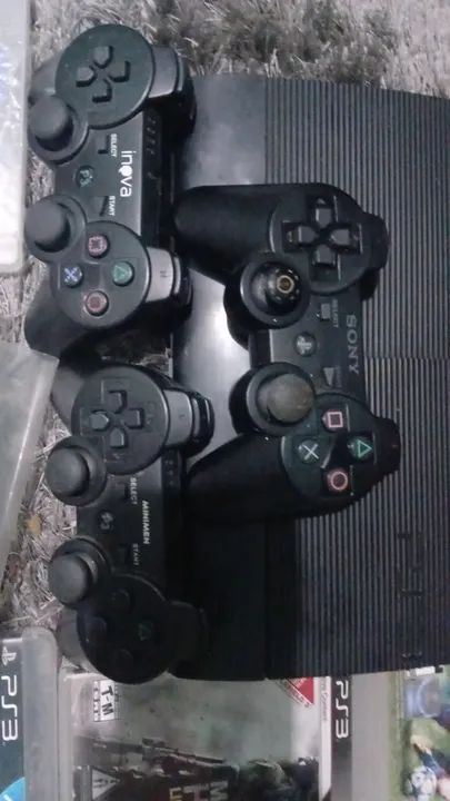 Ps3 super slim completo com defeito peguei assim está sem parafusos  - Foto 2