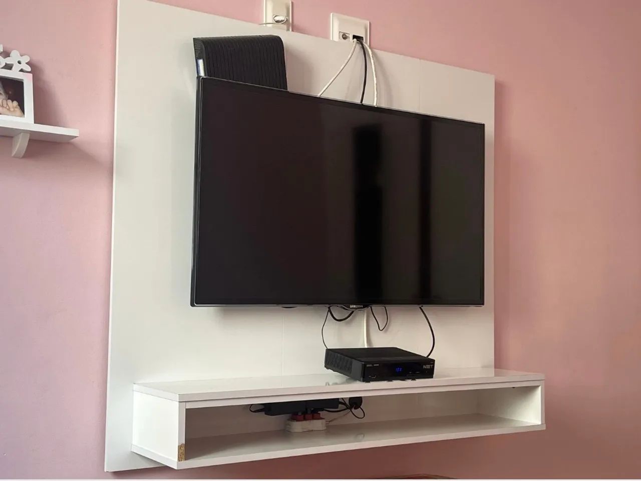 rack painel para tvs de até 50 polegadas suspenso com prateleira cissa (branco) - Foto 3