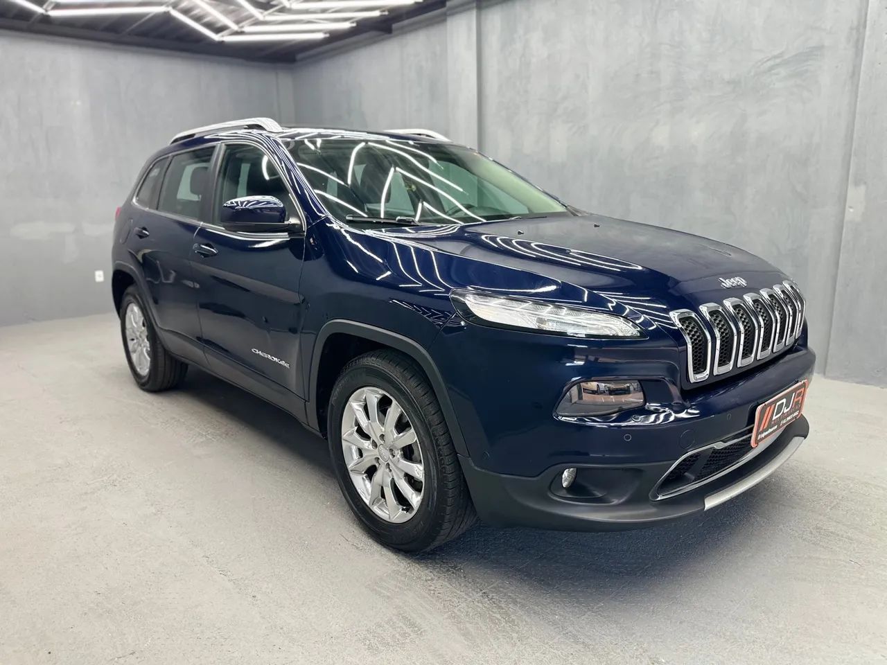 Jeep Cherokee - Foto 5