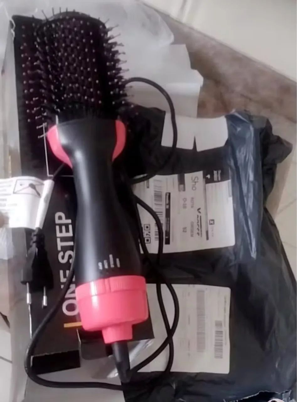 Escova Secadora de Cabelo Rotativa - Penteado Perfeito em Minutos! - Foto 2