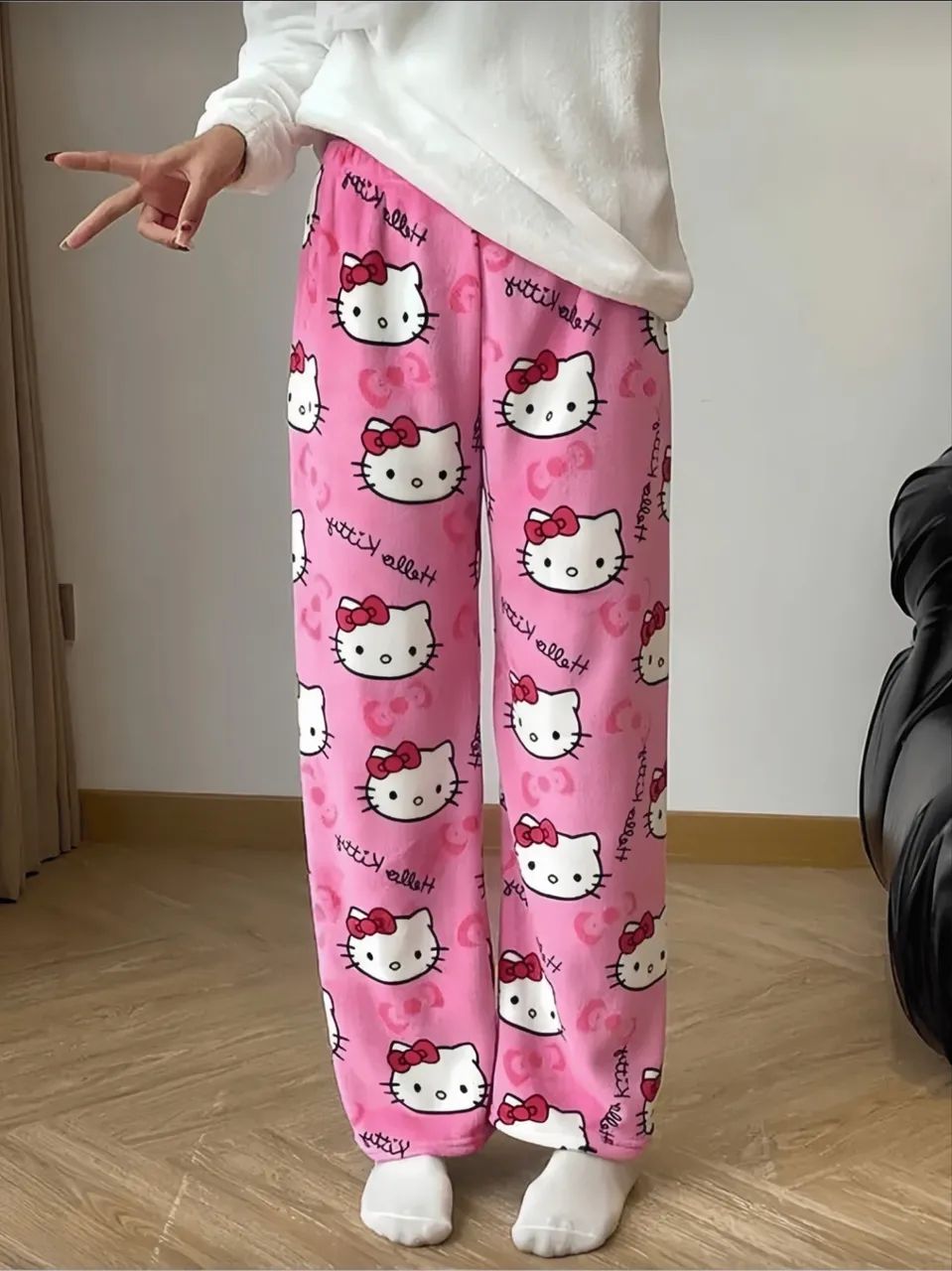 Calça de Pijama Hello Kitty - Foto 2