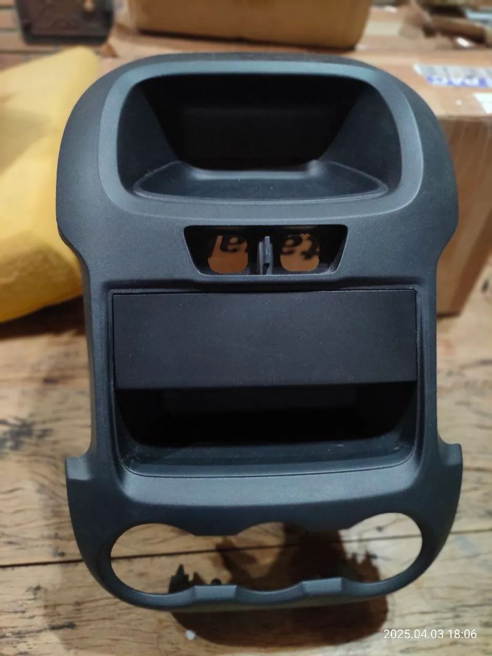 Moldura do radio da Ford Ranger - Foto 6
