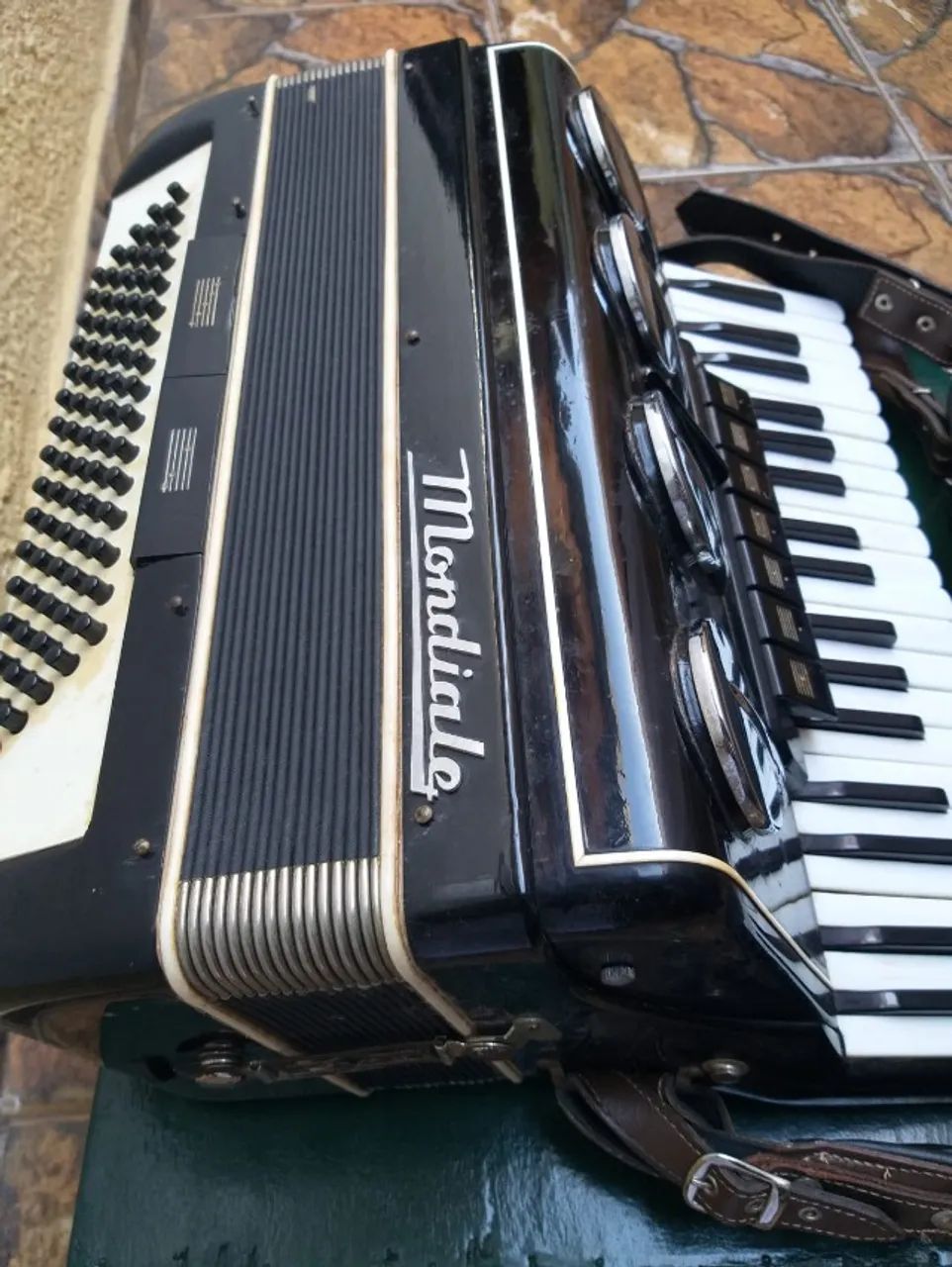 Acordeon Mondiale 80 baixos - Foto 4