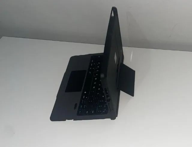 Capa c/ Teclado p/ iPad 7ª, 8ª e 9ª Gen FRETE GRÁTIS - Foto 2