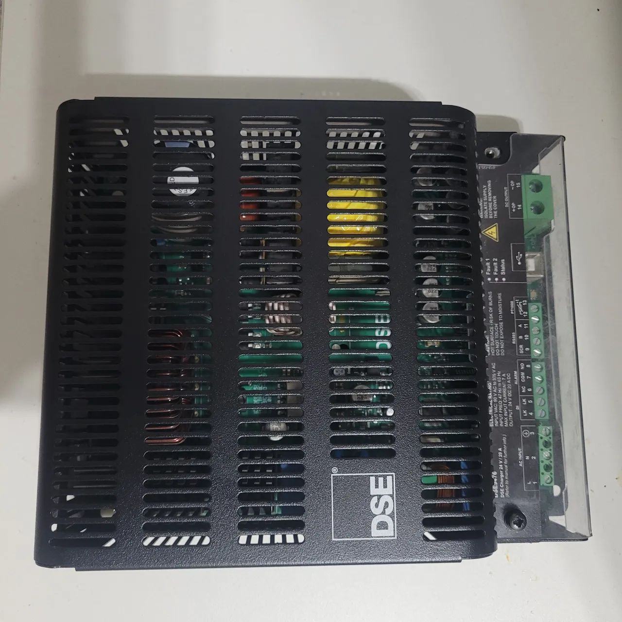 CARREGADOR DE BATERIA DSE9476 - Foto 3