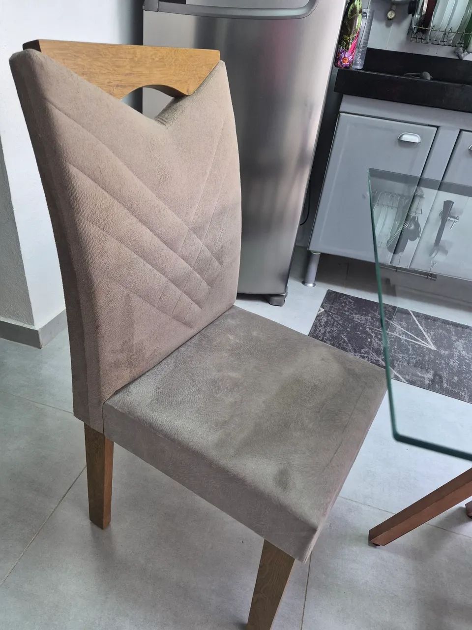 Mesa com duas cadeira - Foto 4