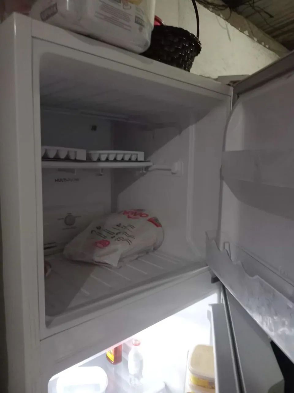 Geladeira Electrolux FrostFree  - Foto 4