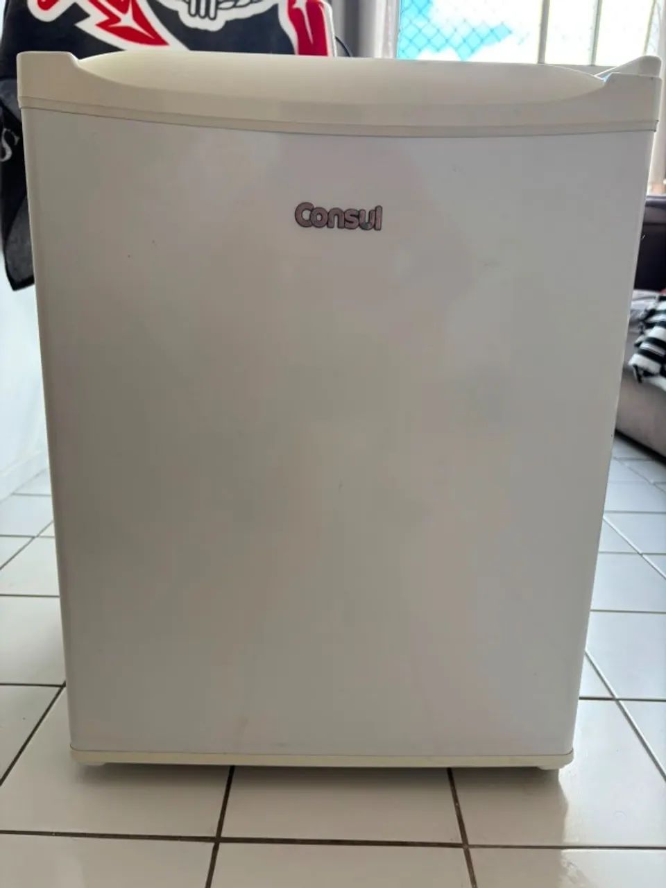 Frigobar Consul 76 litros Super Conservado 