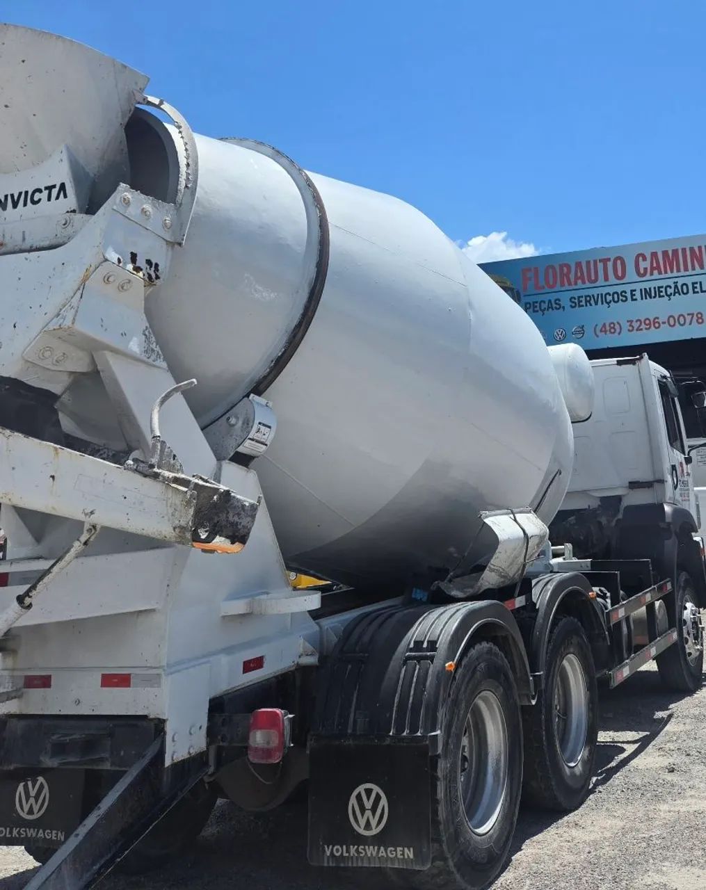 Caminhão betoneira 26280 vw - Foto 4