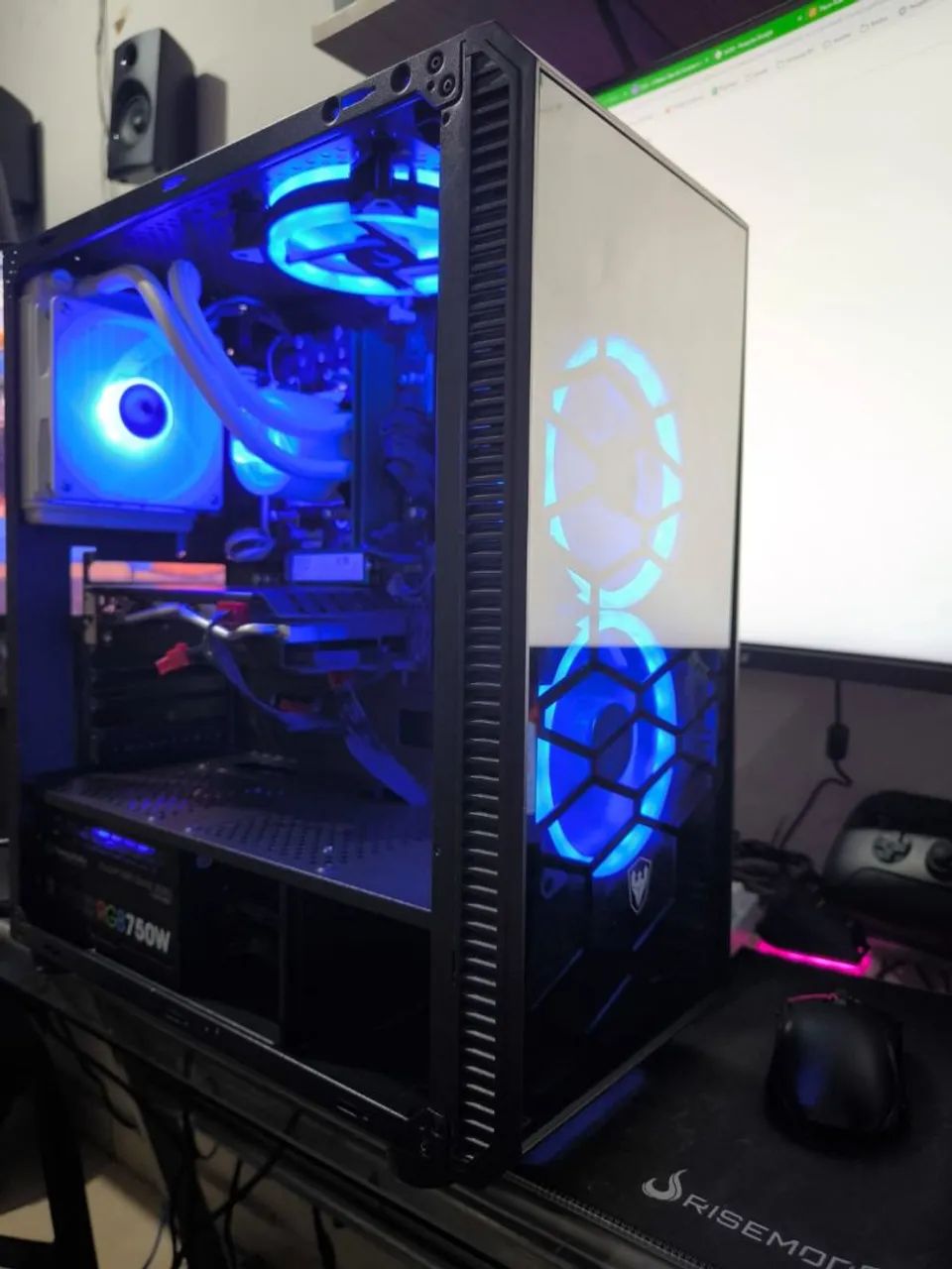 Pc Gamer403953591926794240