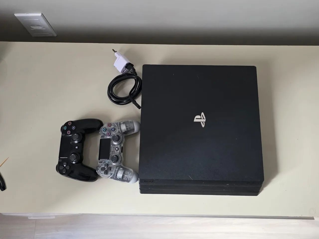 PS4 PRO 1 TB - Foto 3