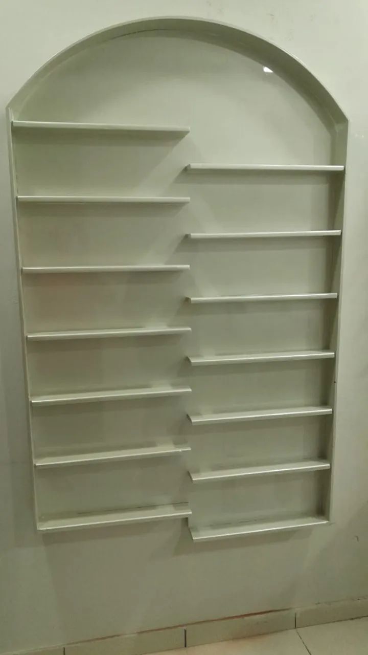 Expositor de esmaltes para salão