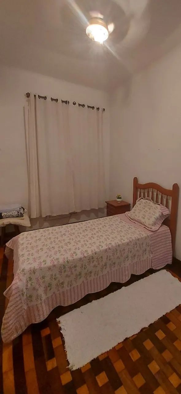 Cama de madeira maciça  - Foto 2