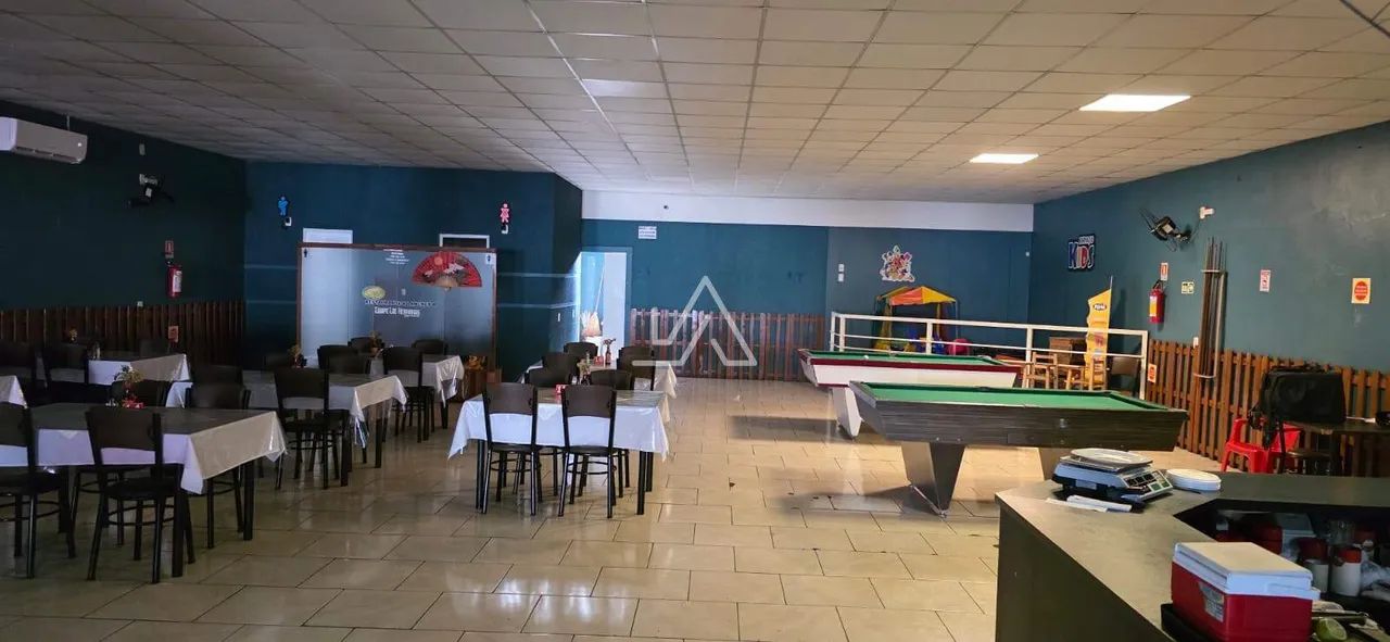 PREDIO COM DOIS APARTAMENTOS DE 3 DORMITÓRIOS, SEMI MOBILIADOS, SALA COMERCIAL MOBILIADA,  - Foto 4