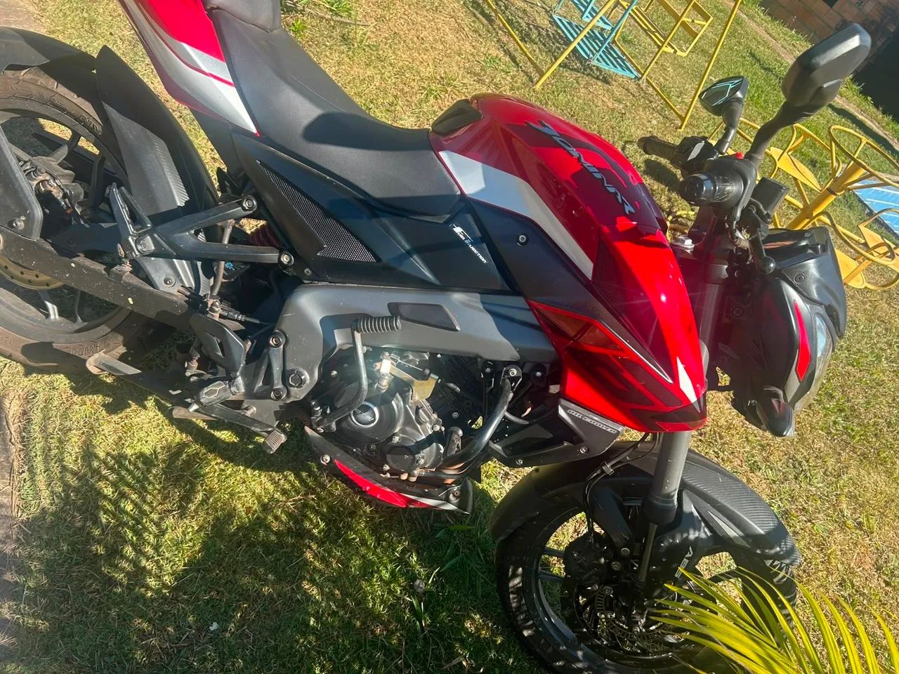 Bajaj dominar