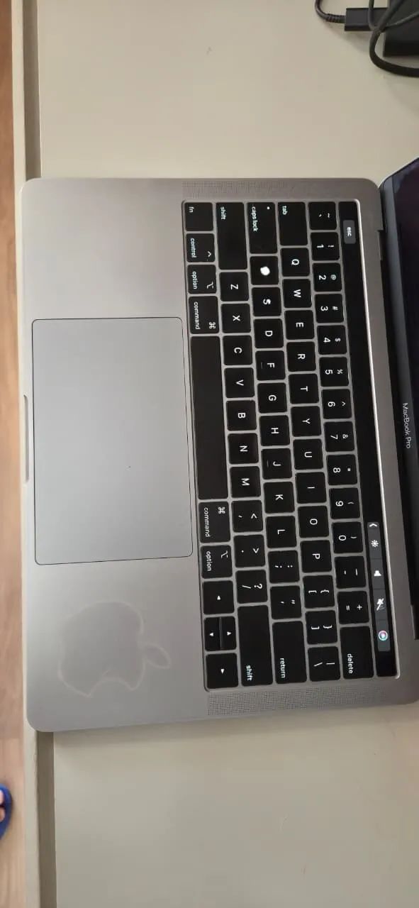 MacBook Pro 13" (2019) - Intel Core i5 / 8GB RAM / 256GB SSD - Foto 4