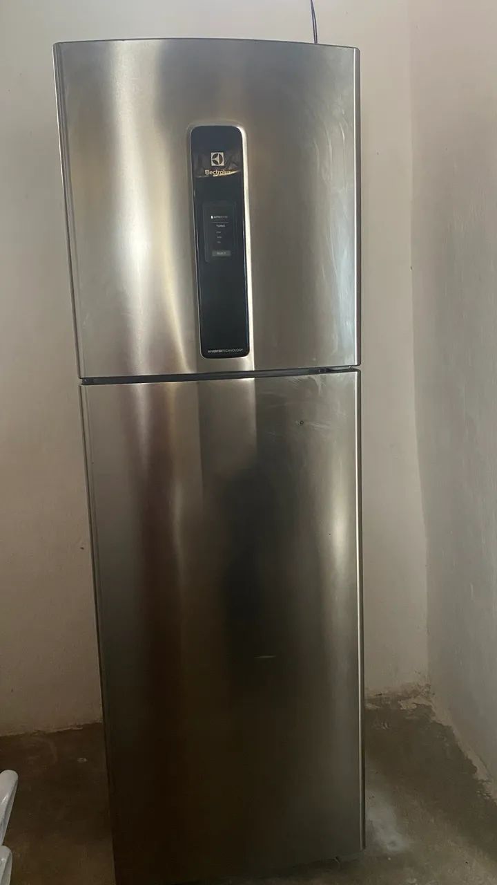 Vendo geladeira 