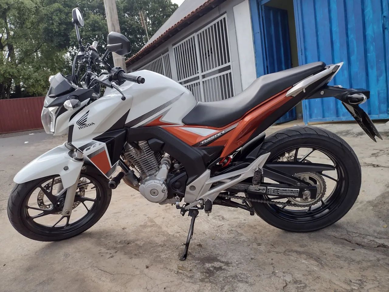 Cb Twister 250  