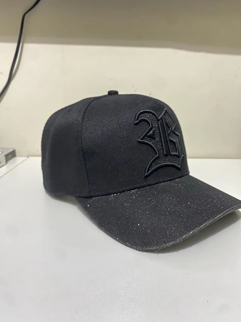 Boné BLCK Preto