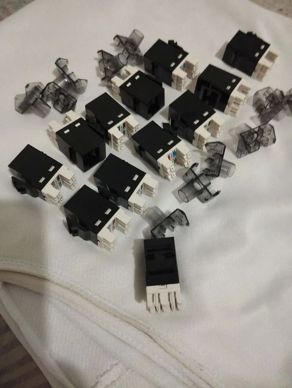 Kit-12 tomadas fêmea RJ45 COMMSCOPE Cat6 preta