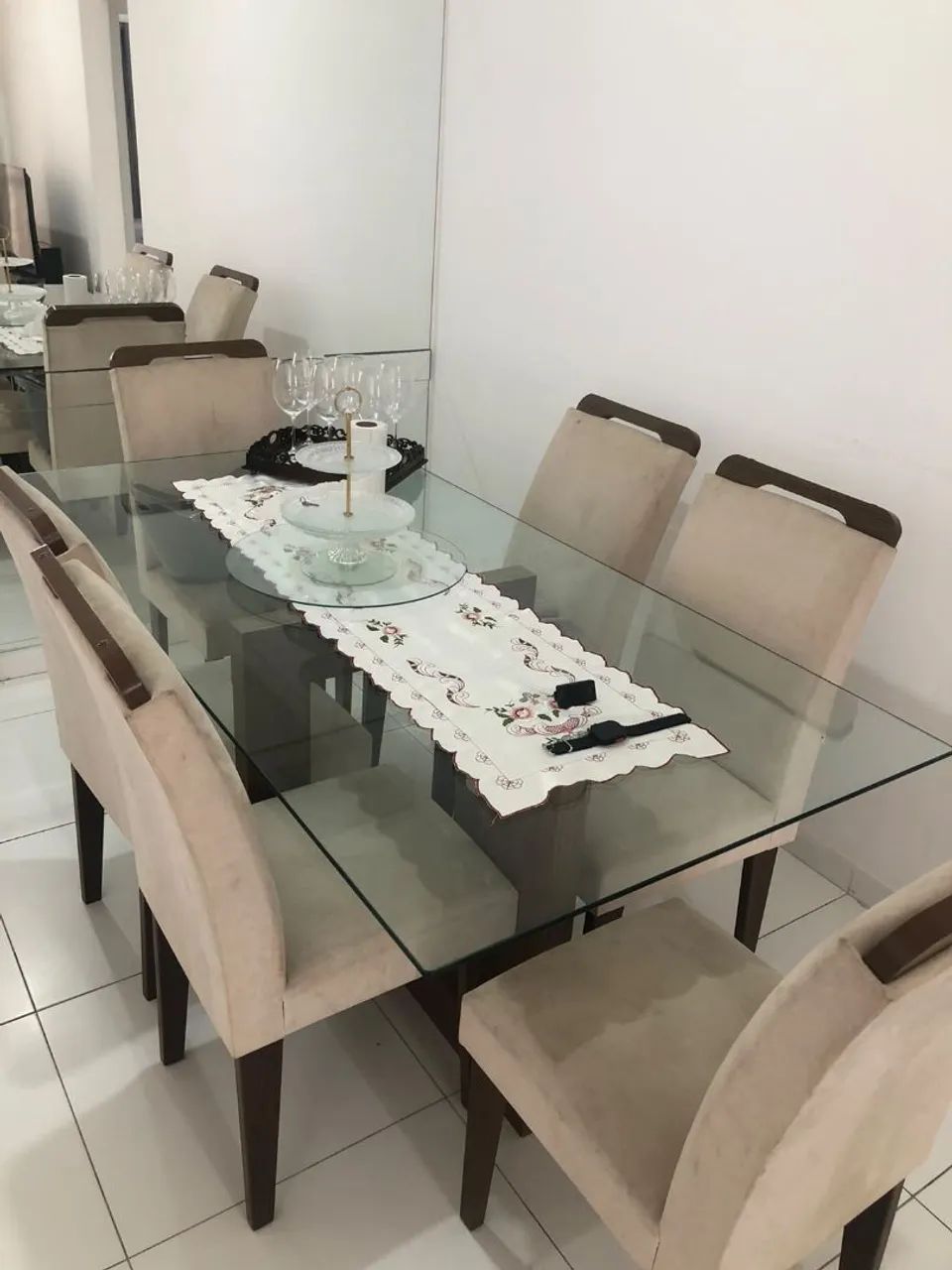 Mesa de vidro com 6 cadeiras  - Foto 3