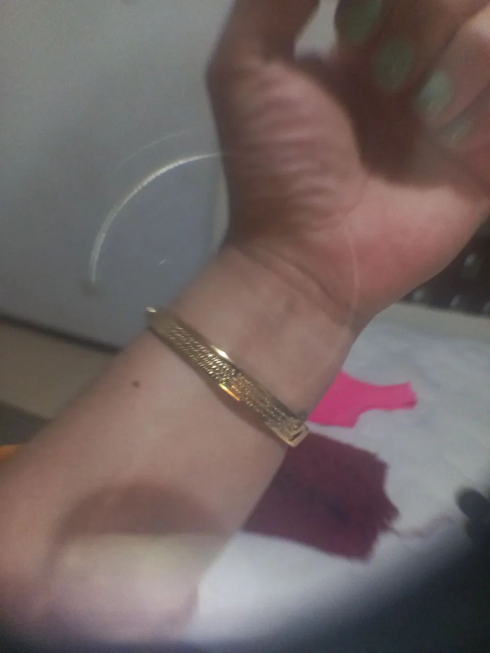 PULSEIRA , BRACELETE  " BANHADA A OURO".... USADA UM MÊS  - Foto 2