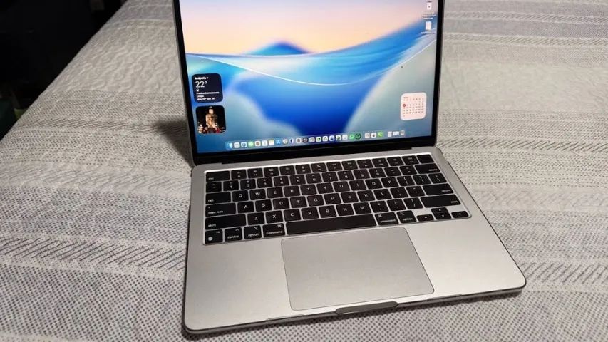 MacBook本体 Macbook Air 2022 M2 16GB/256GB O novo MacBook Air com chip M2 estará disponível para venda a