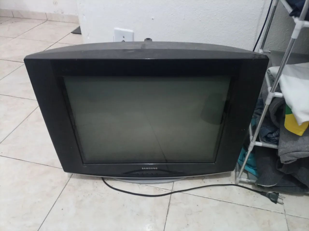 Tv slim fit 21 polegadas - Foto 2
