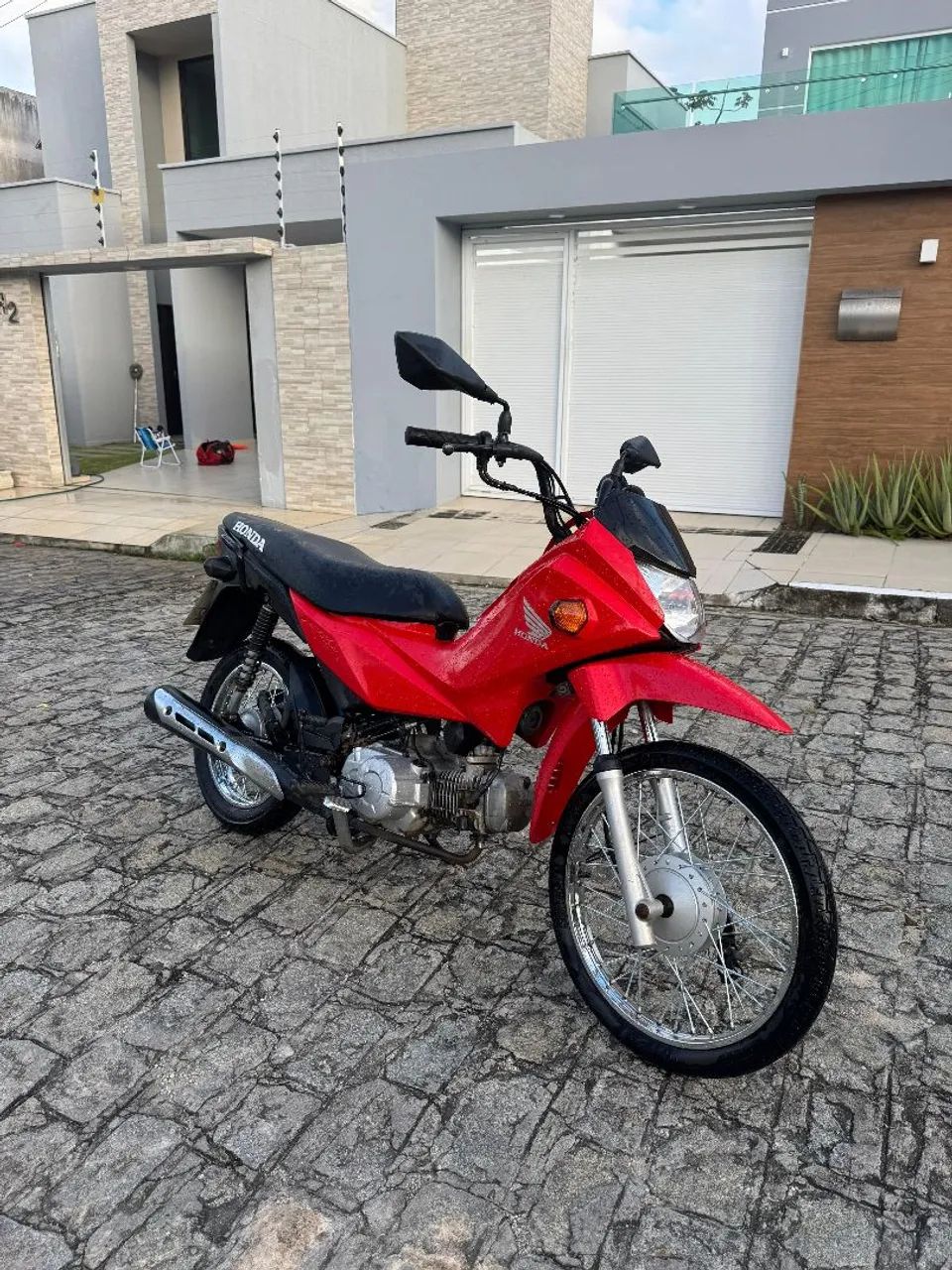 Pop 110 muito nova 