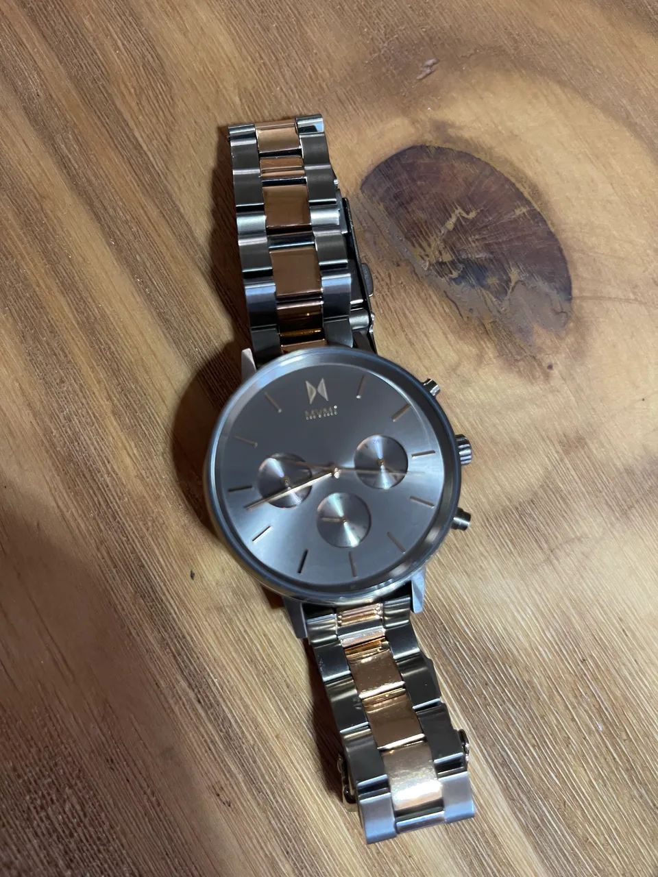 Relógio MVMT bicolor quartz 38mm