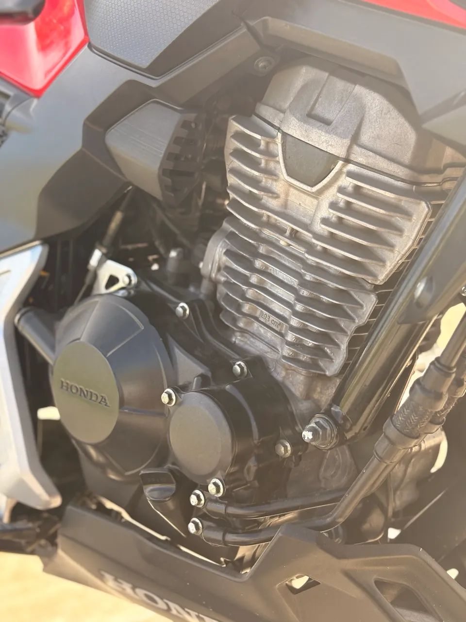 CB 300 - Foto 4