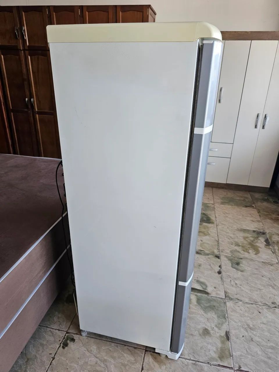 Geladeira usada funcionando perfeitamente envelopada - Foto 4