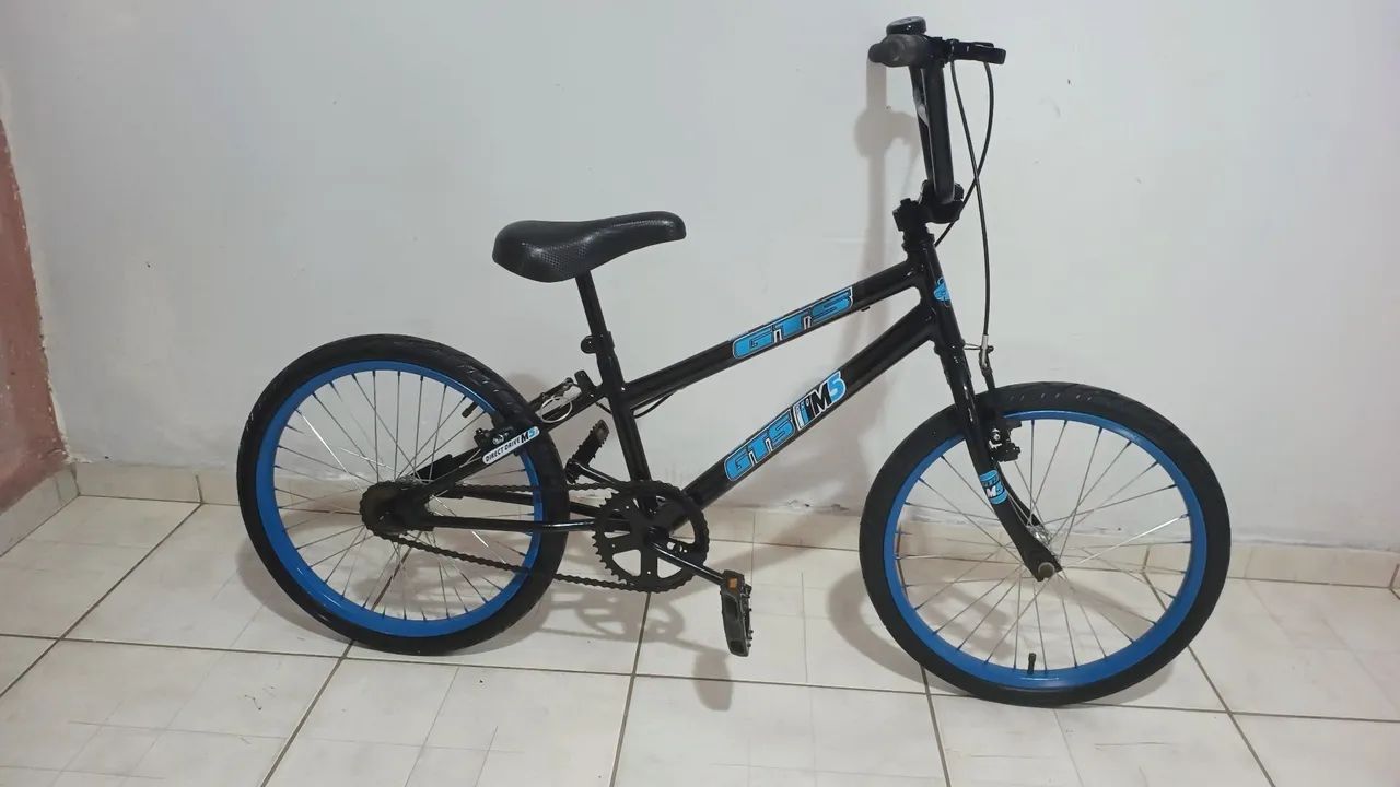 Bicicleta aro 20 bem conservada 