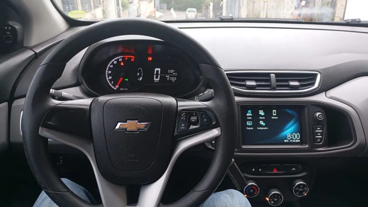 Chevrolet Onix Hatch LT 1.0 8V Flex Mec. 4P 2019 - Foto 4