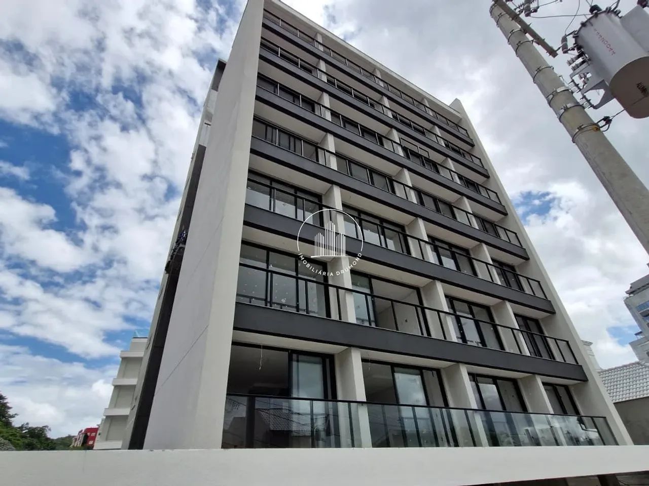 Studio com vaga - 31m², Centro