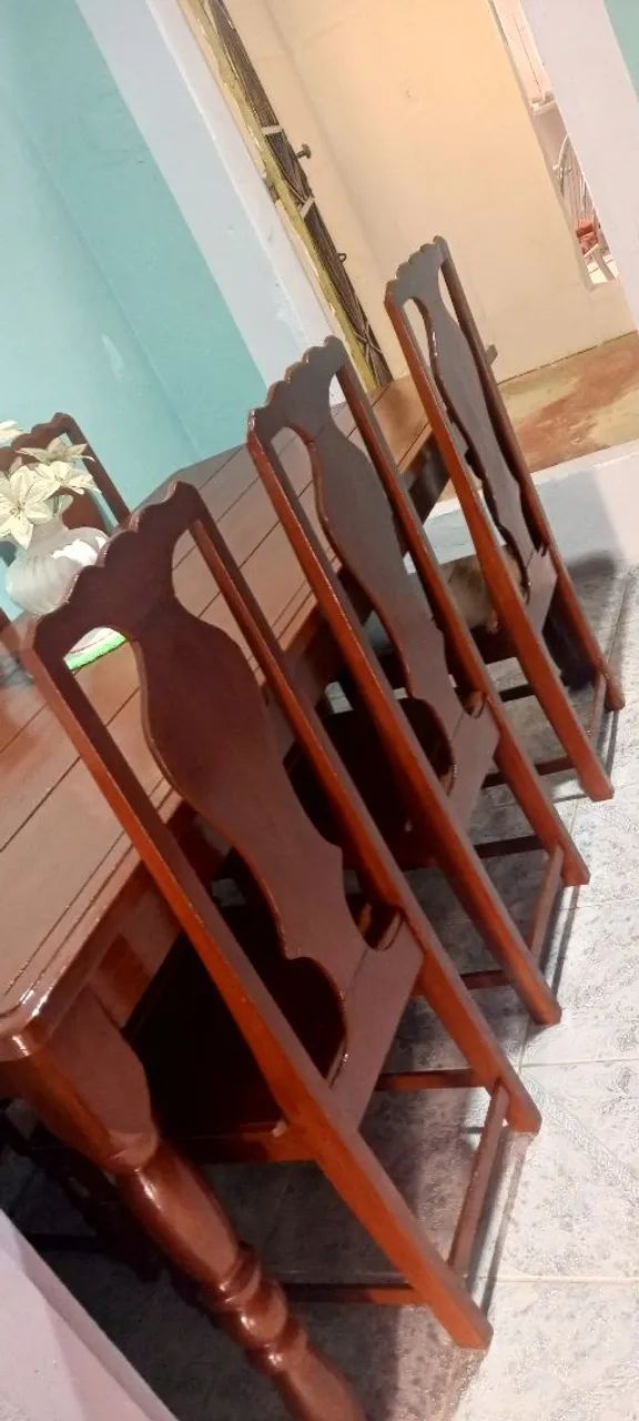 Mesa de jantar rústica de madeira. - Foto 2