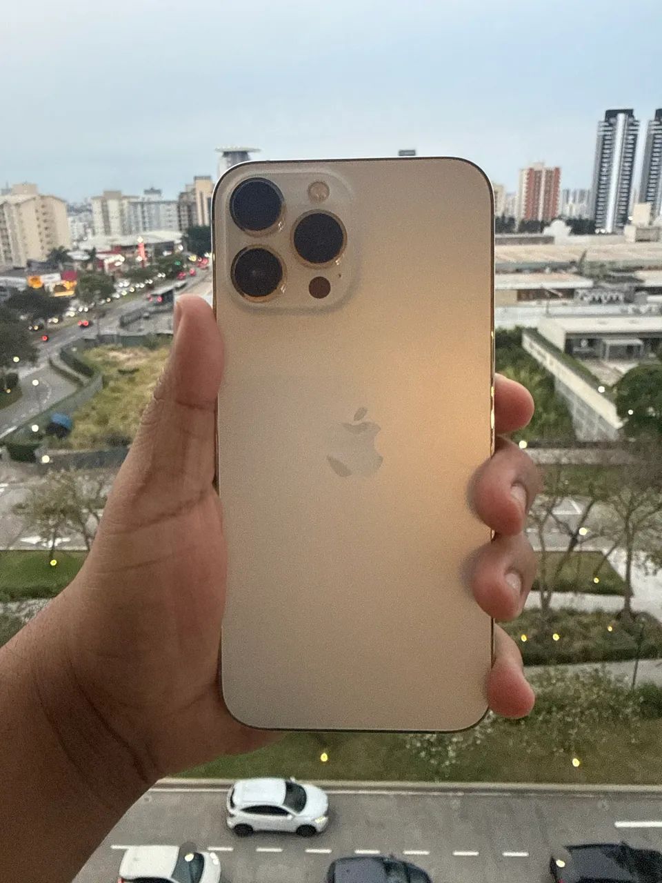 NOVIDADE 13 PRO MAX USADO!!! - Foto 4