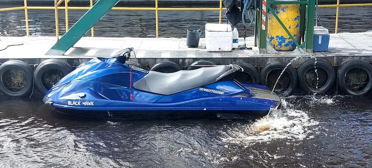 Jet Ski Yamaha 110  - Foto 4