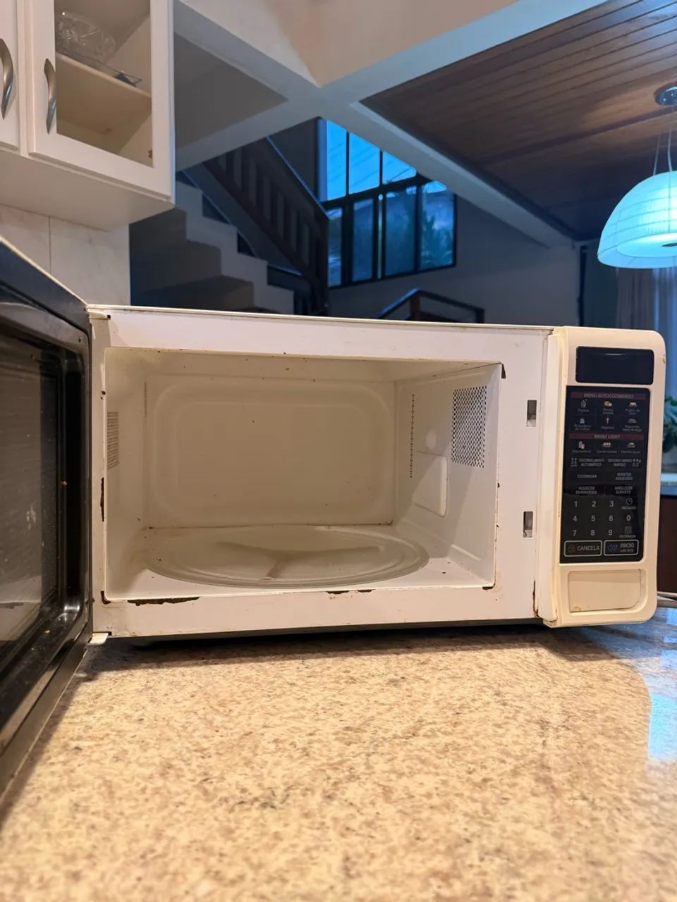 Microondas LG 30L 9 funções  - Foto 2