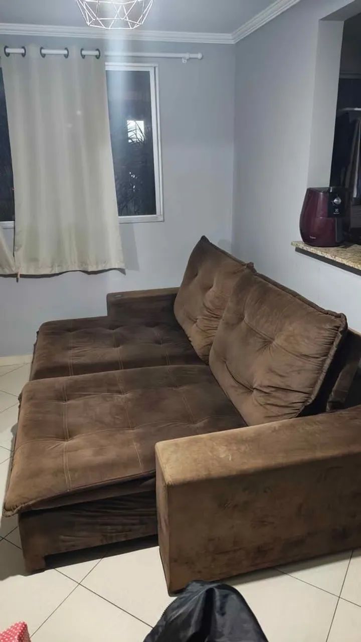 Sofá grande de 4 lugares marrom