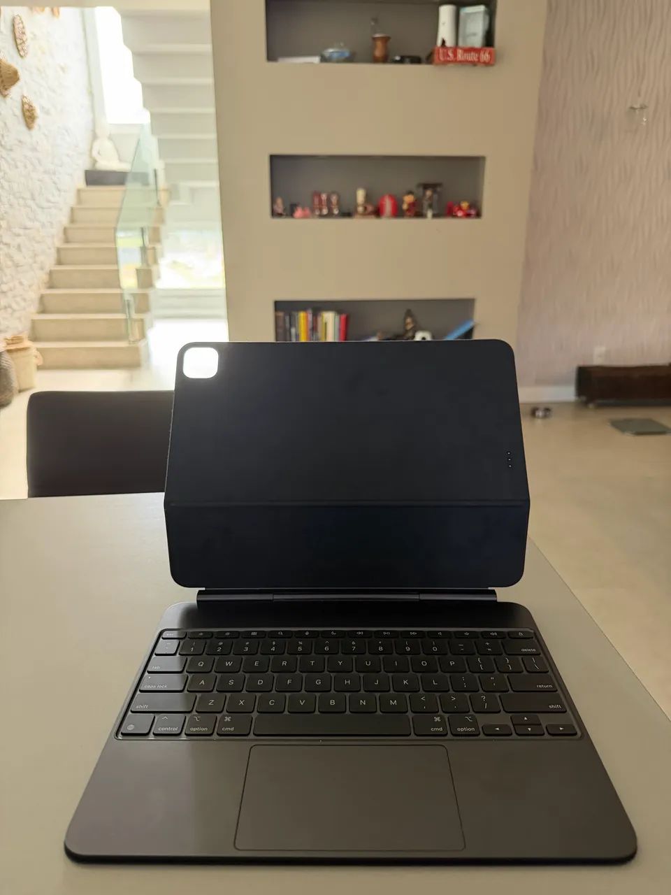 iPad Pro M4 13 256GB + Magic Keyboard + Apple Pencil Pro - Foto 5