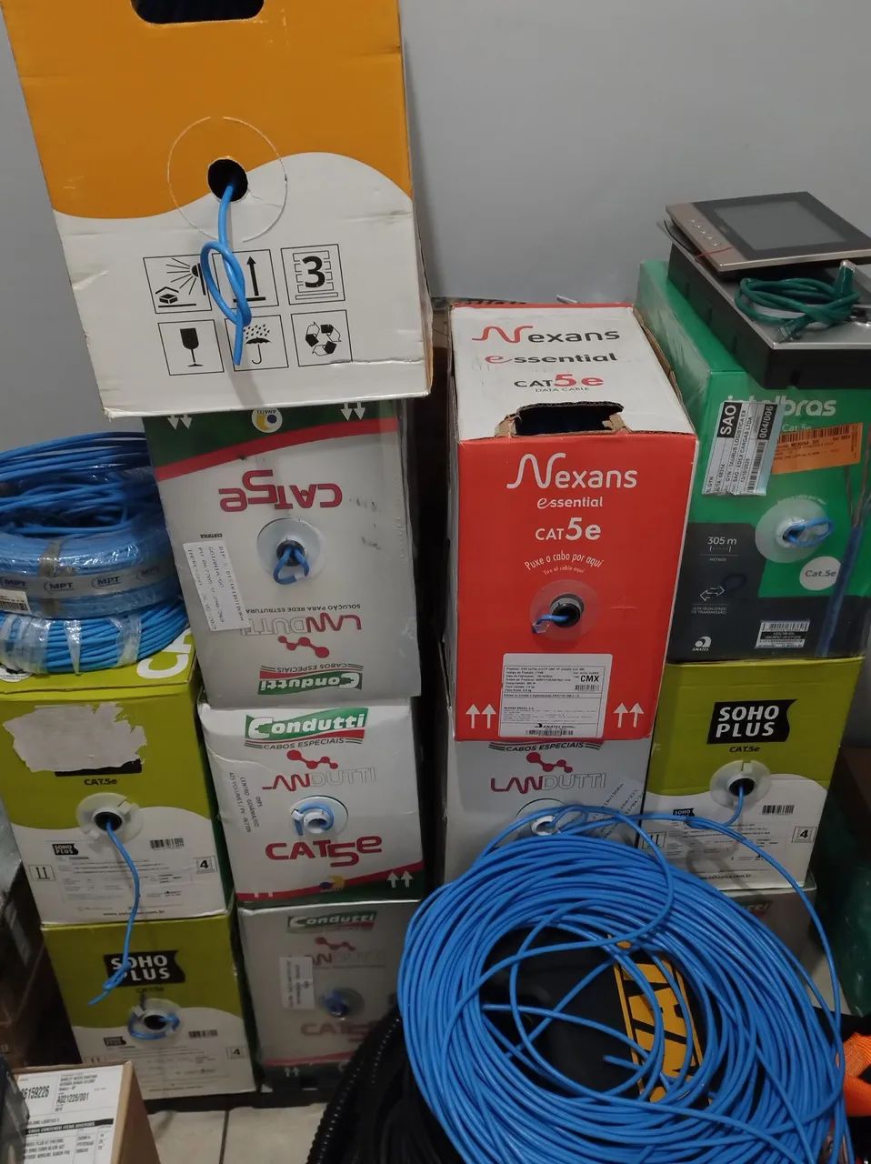 Equipamentos de Segurança Eletrônica  - Foto 2