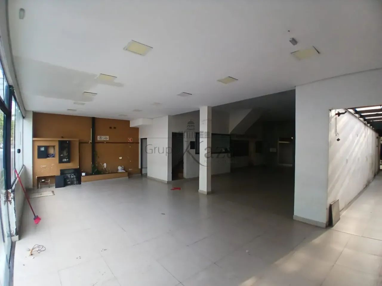 Ponto Comercial - Bosque dos Eucaliptos - 250m²